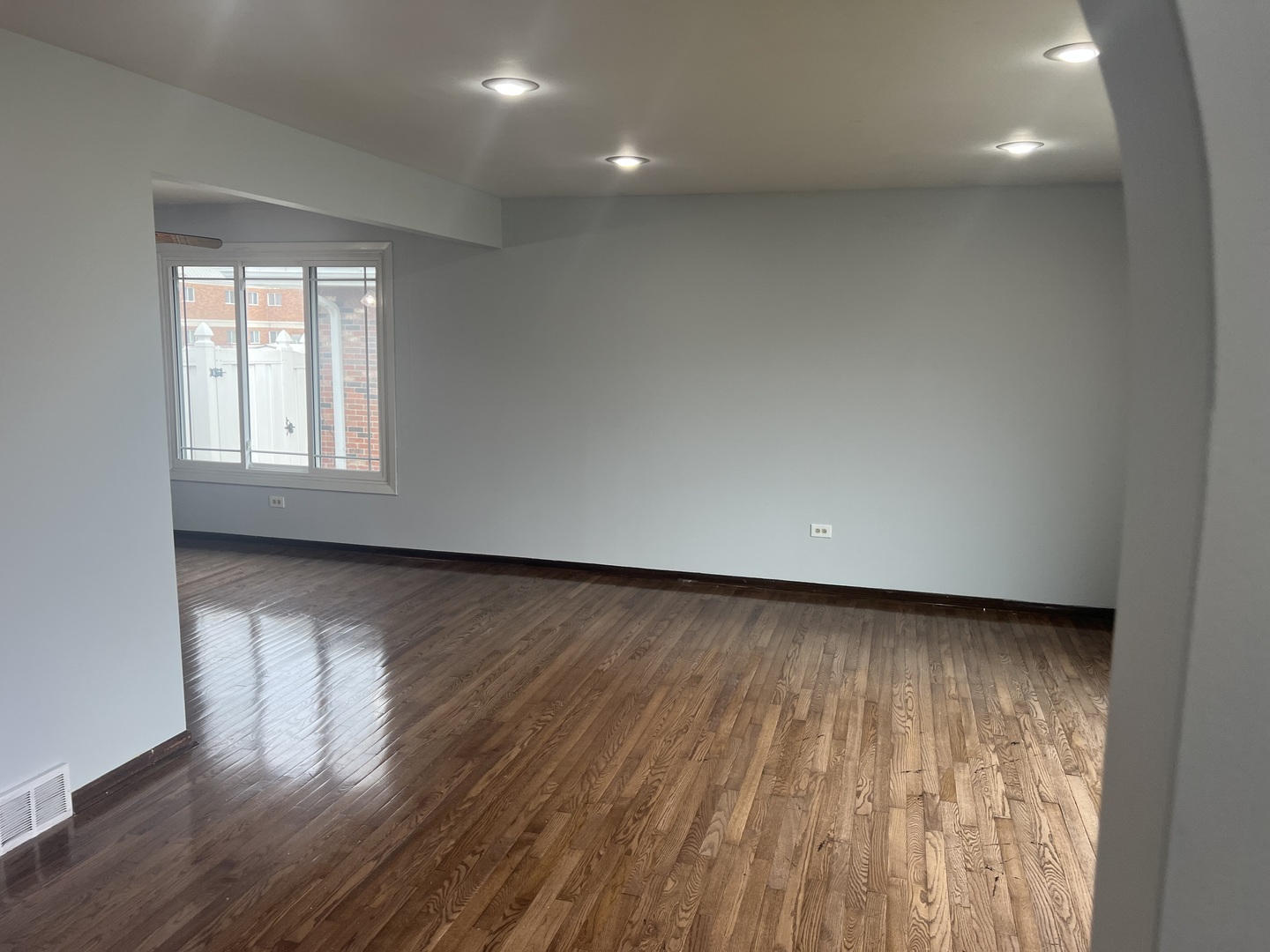 8440 163rd Street, Tinley Park, IL 60487