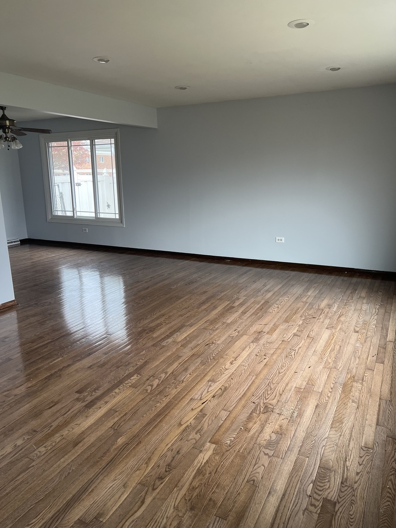 8440 163rd Street, Tinley Park, IL 60487