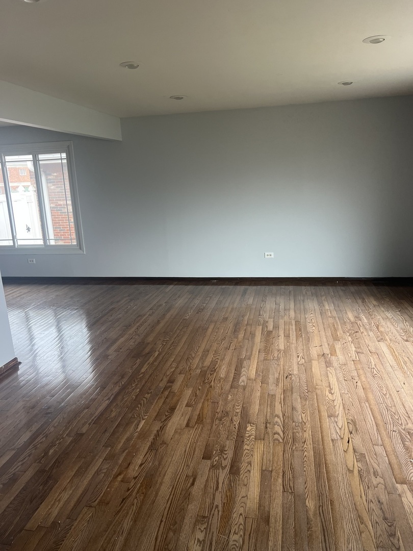 8440 163rd Street, Tinley Park, IL 60487