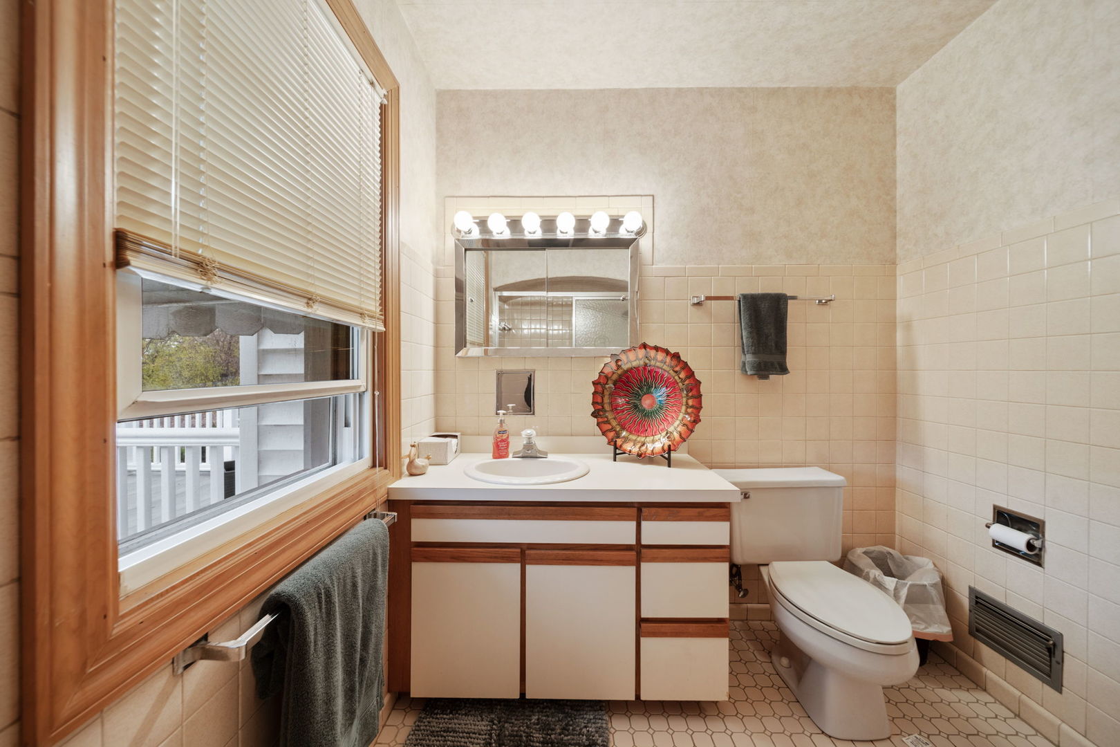 2619 York Road, Oak Brook, IL 60523