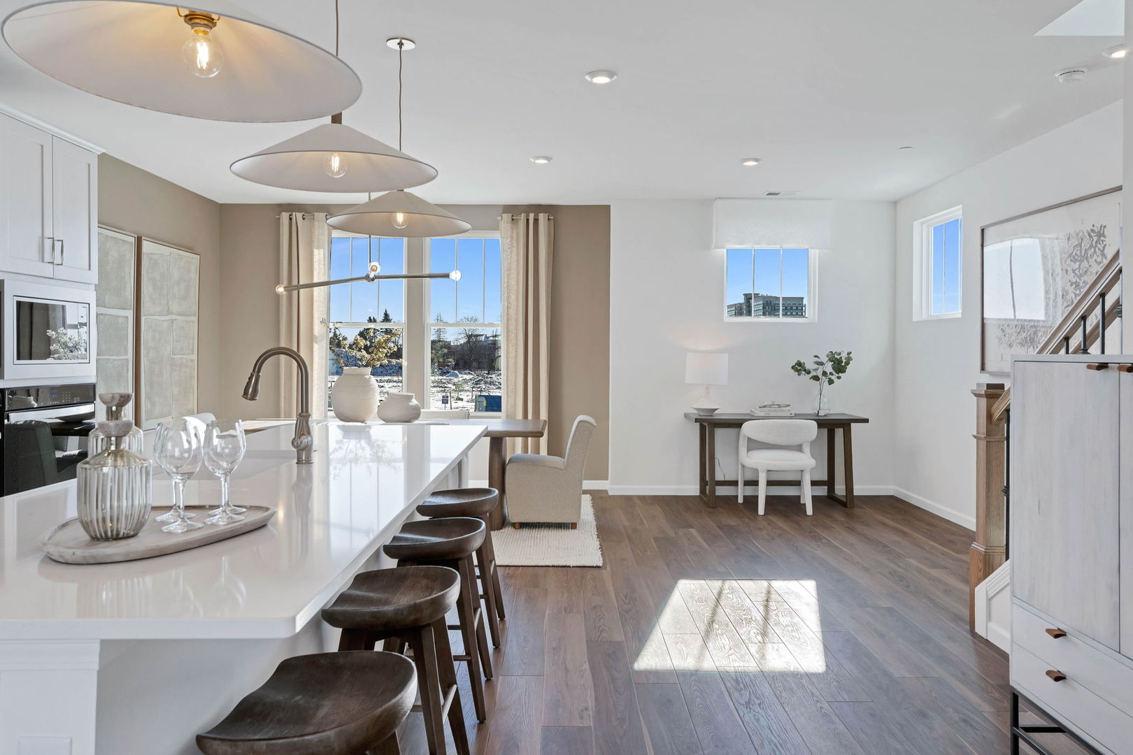 6307 Sandbelt Drive #33002, Woodridge, IL 60517