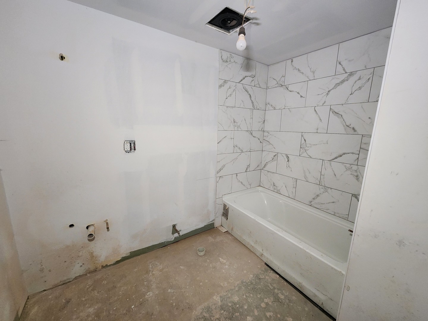 7133 S Constance Avenue, Chicago, IL 60649