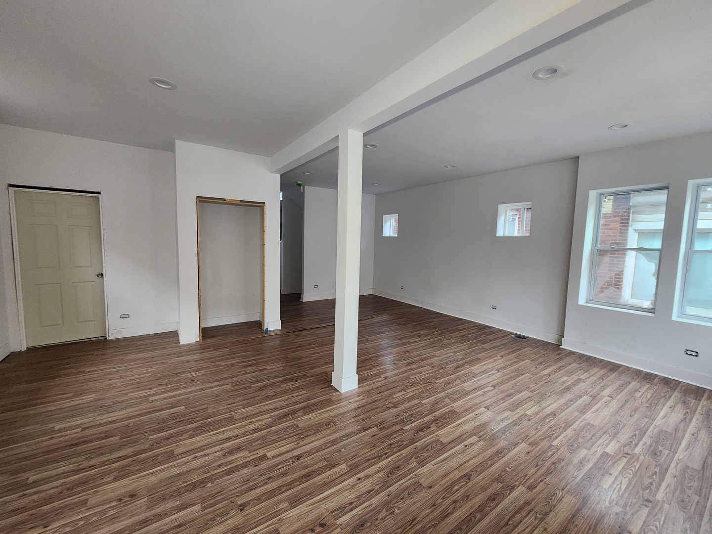 7133 S Constance Avenue, Chicago, IL 60649