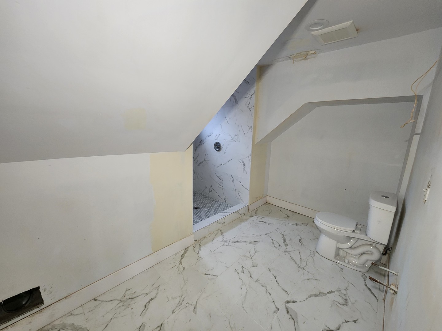 7133 S Constance Avenue, Chicago, IL 60649