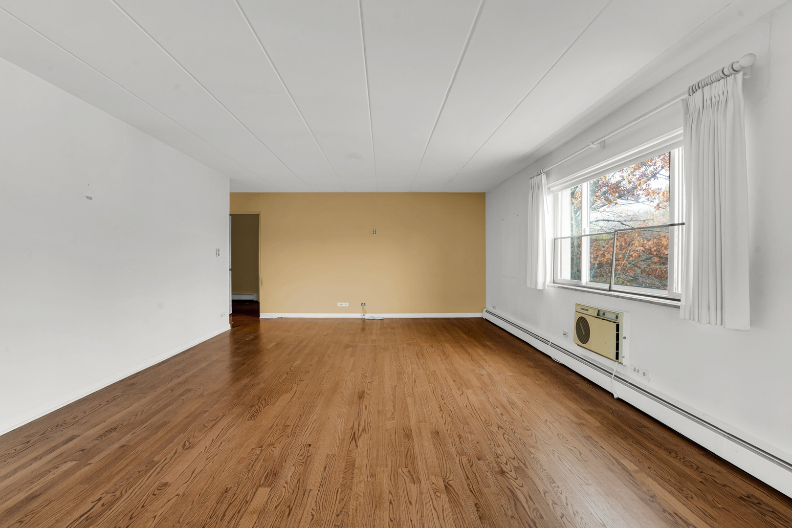 224 N Kenilworth Avenue #4D, Oak Park, IL 60302