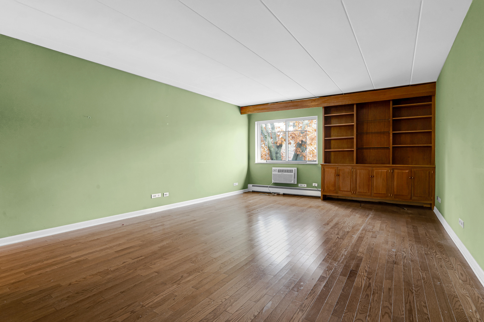 224 N Kenilworth Avenue #4D, Oak Park, IL 60302