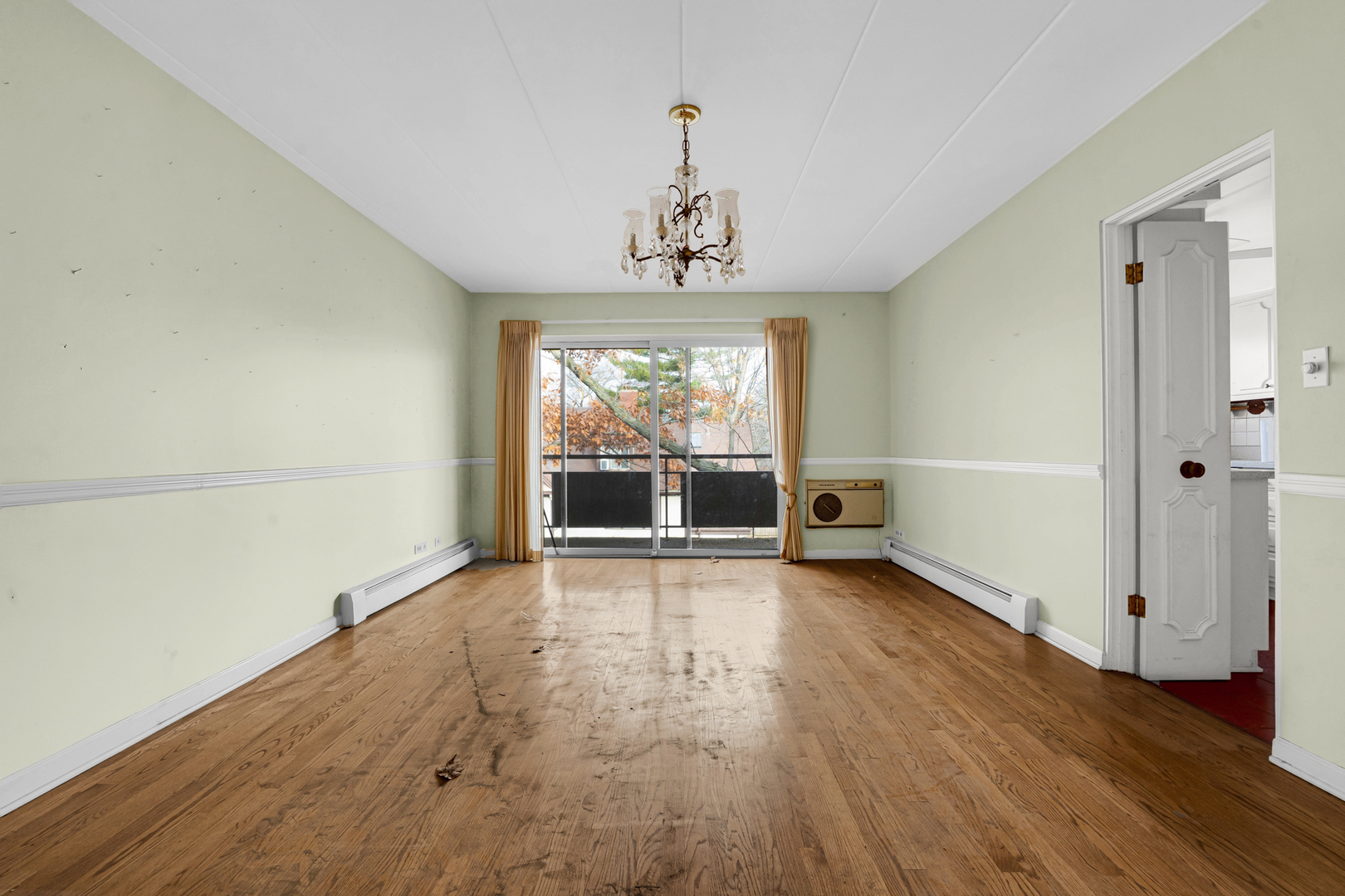 224 N Kenilworth Avenue #4D, Oak Park, IL 60302