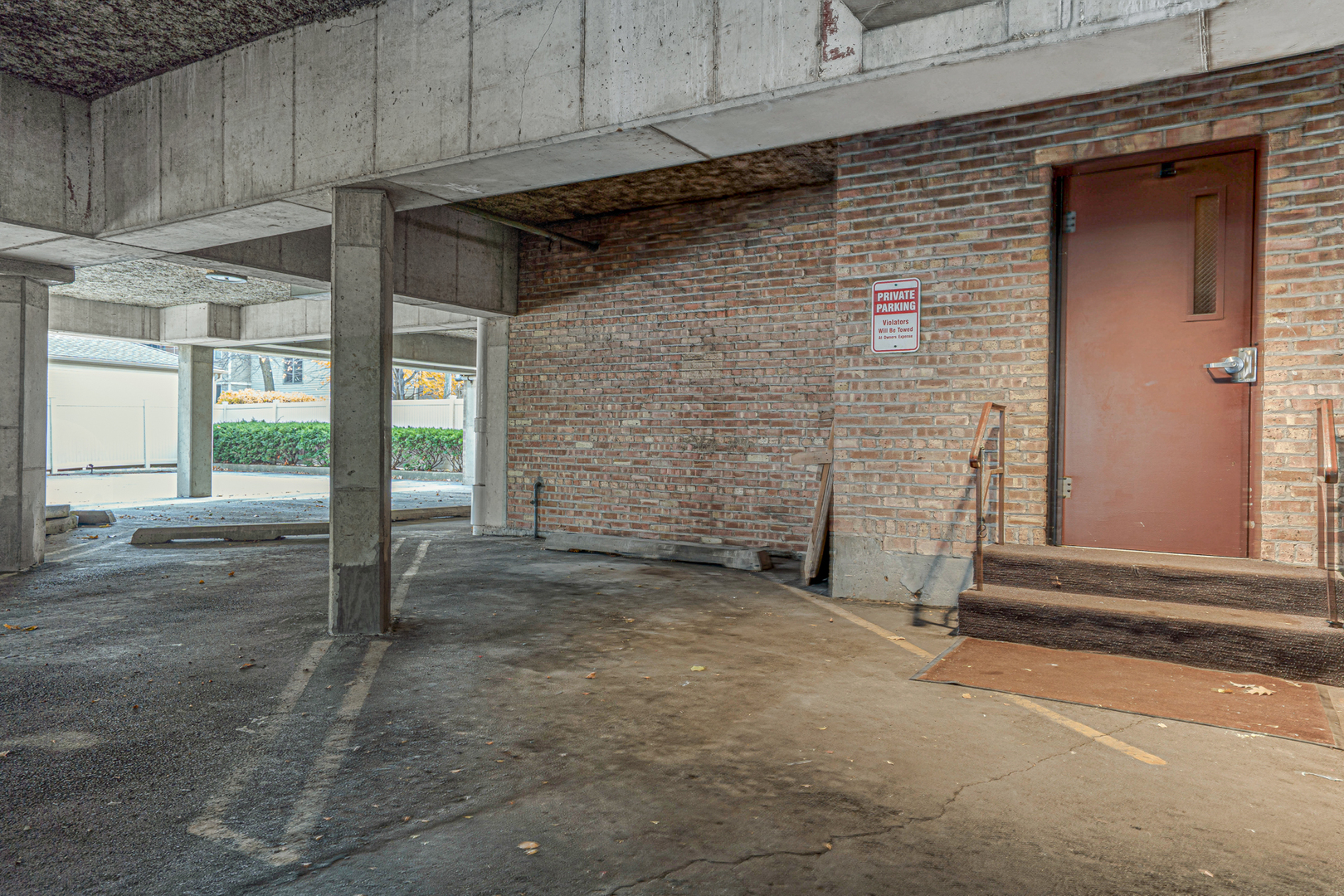 224 N Kenilworth Avenue #4D, Oak Park, IL 60302