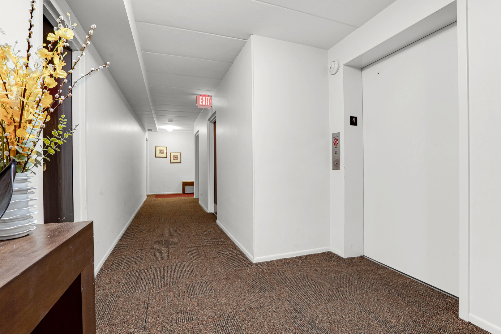 224 N Kenilworth Avenue #4D, Oak Park, IL 60302