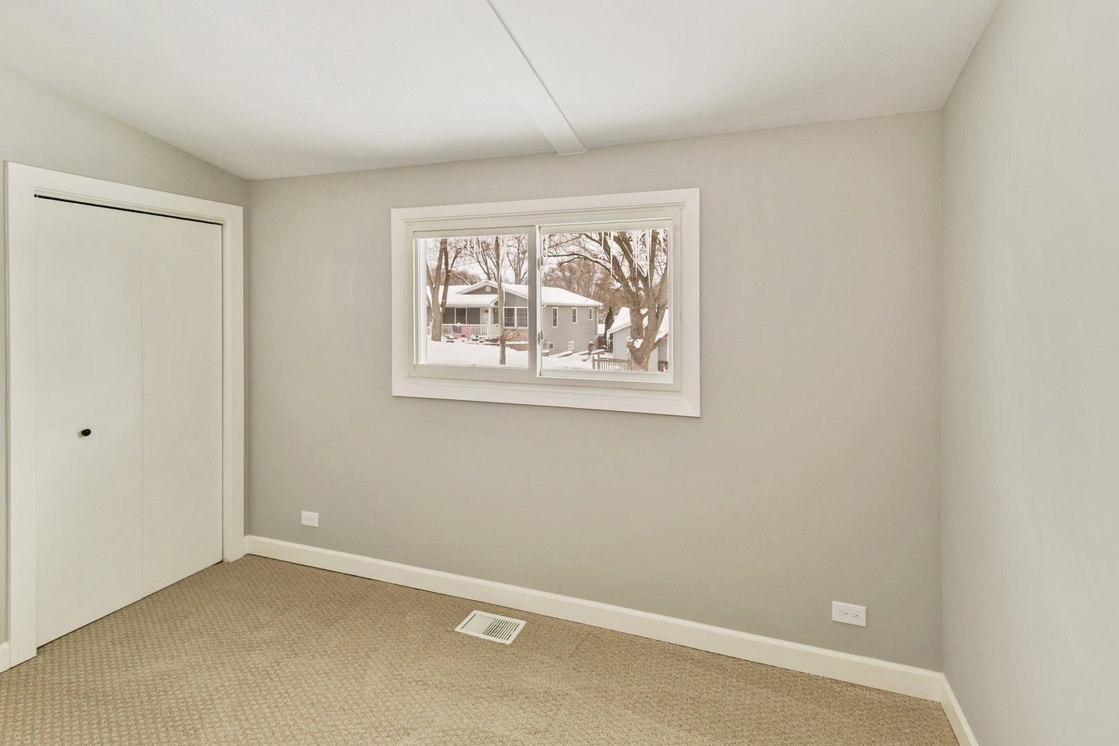 6305 Robert Road, Cary, IL 60013