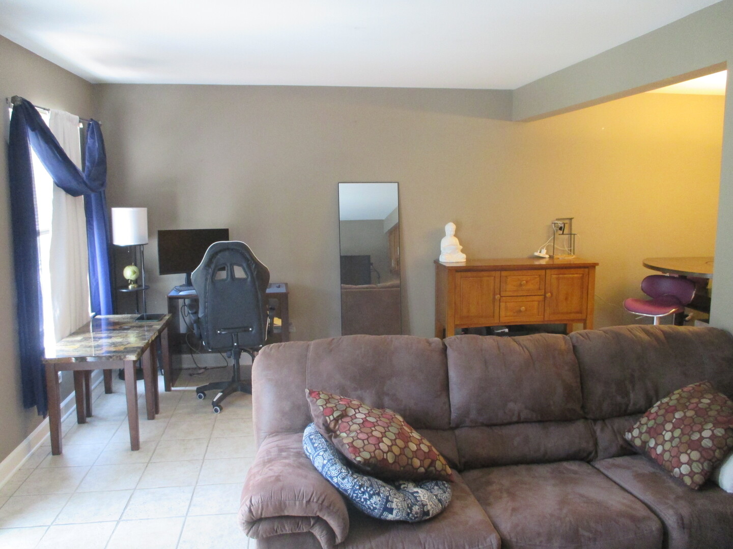 865 N Tamarac Boulevard, Addison, IL 60101