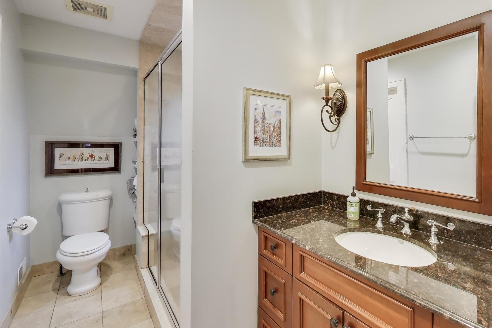 45 S Thurlow Street, Hinsdale, IL 60521