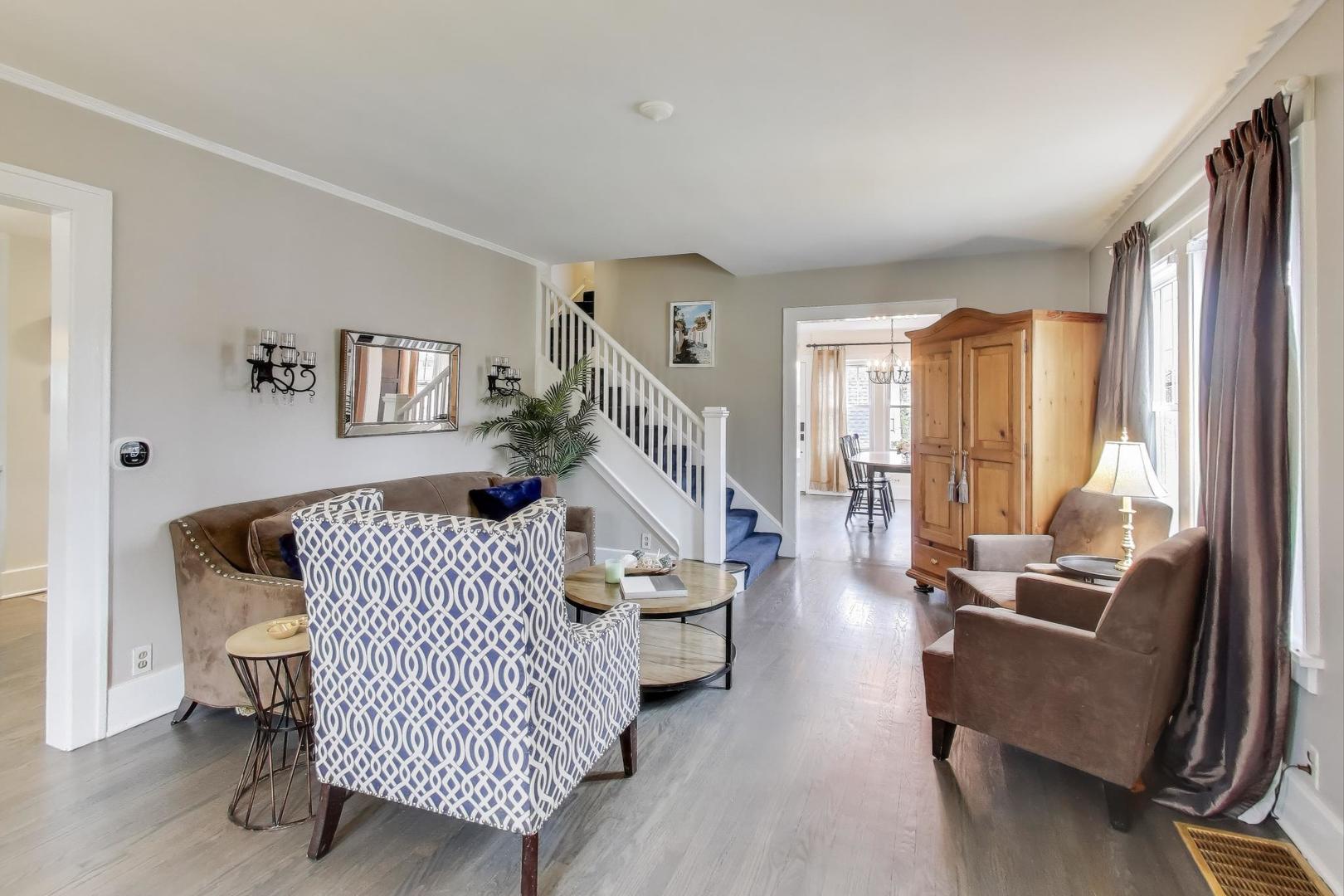 45 S Thurlow Street, Hinsdale, IL 60521