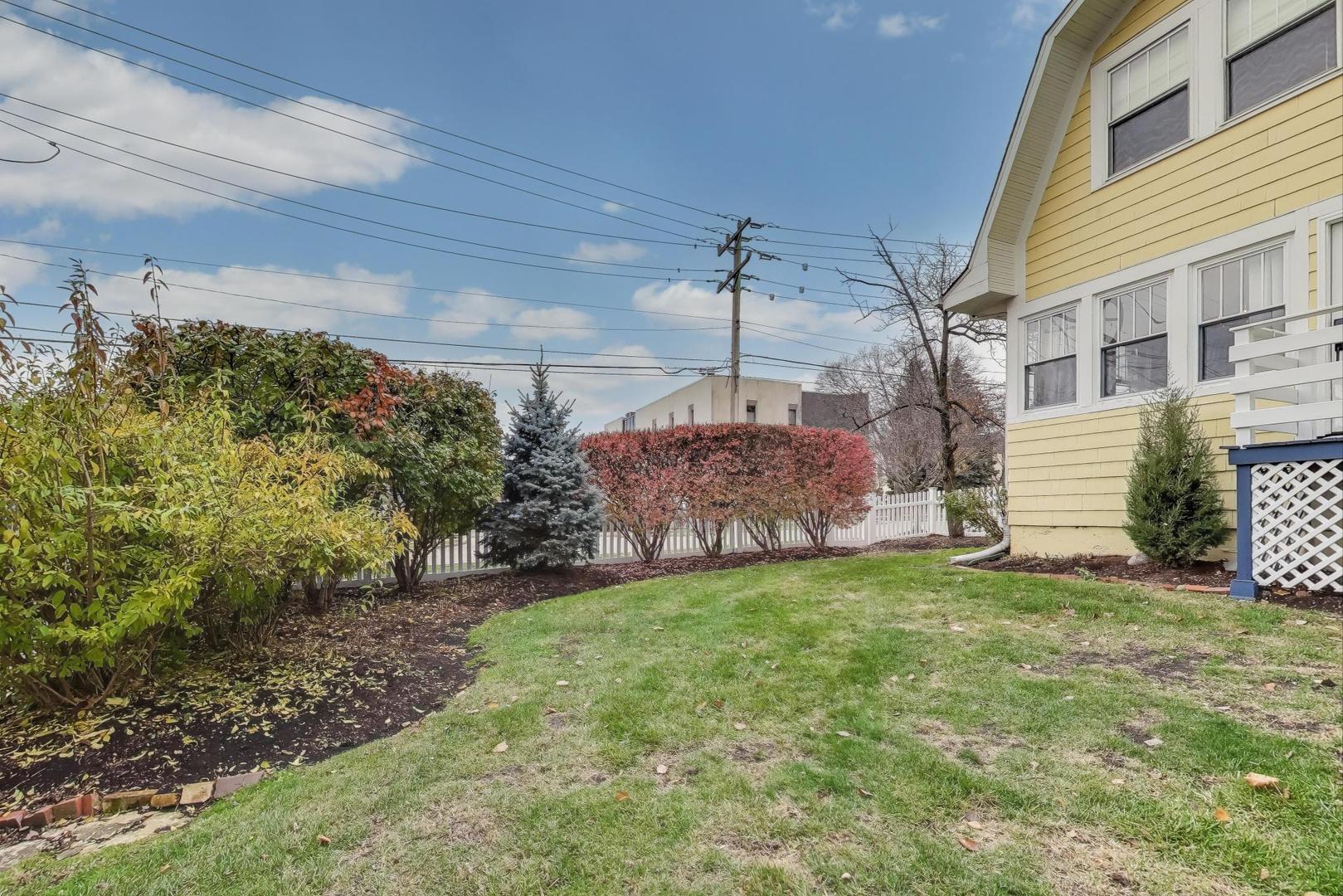 45 S Thurlow Street, Hinsdale, IL 60521