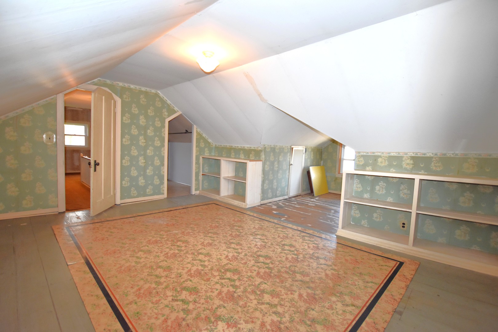 534 S Oakland Avenue, Villa Park, IL 60181