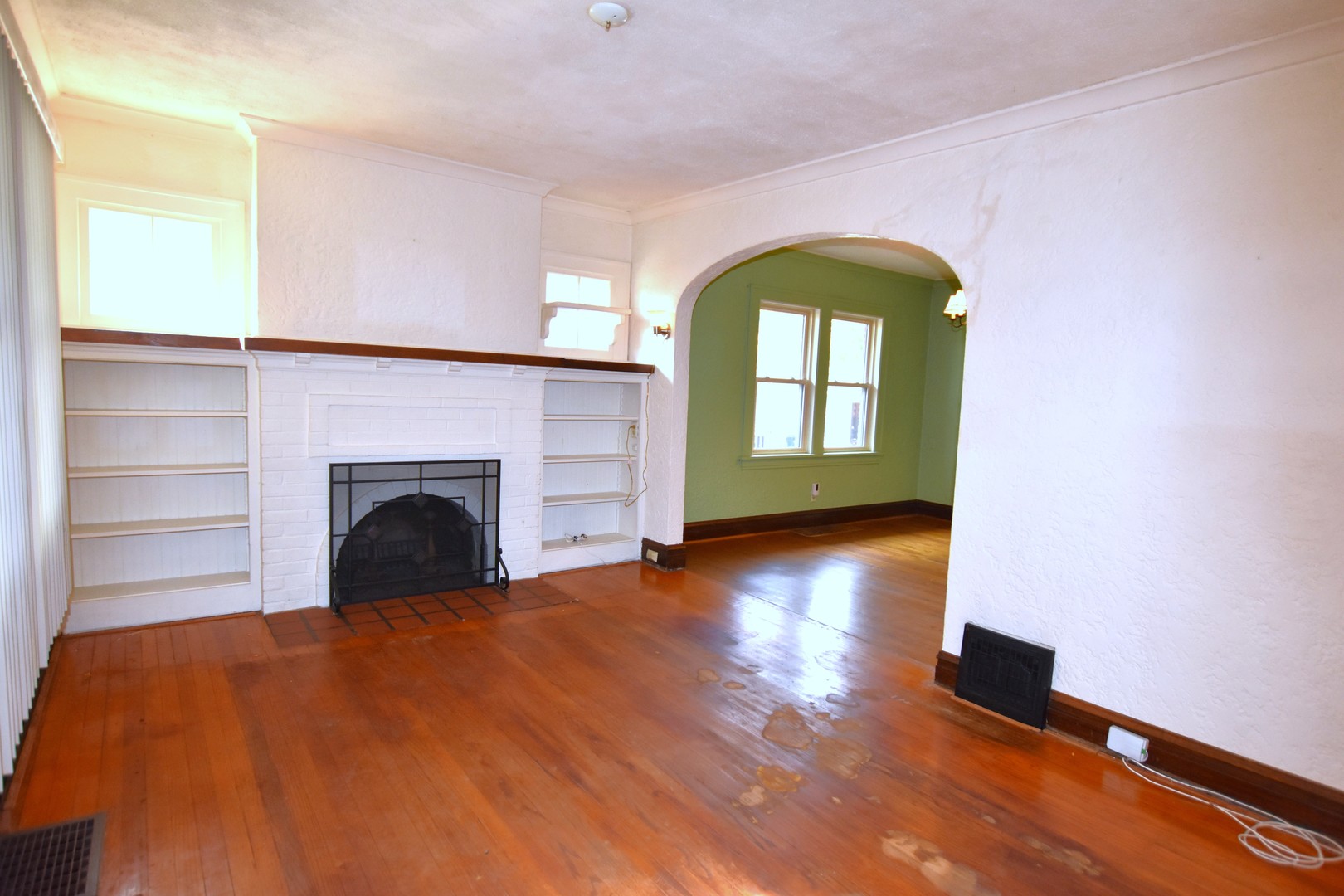 534 S Oakland Avenue, Villa Park, IL 60181