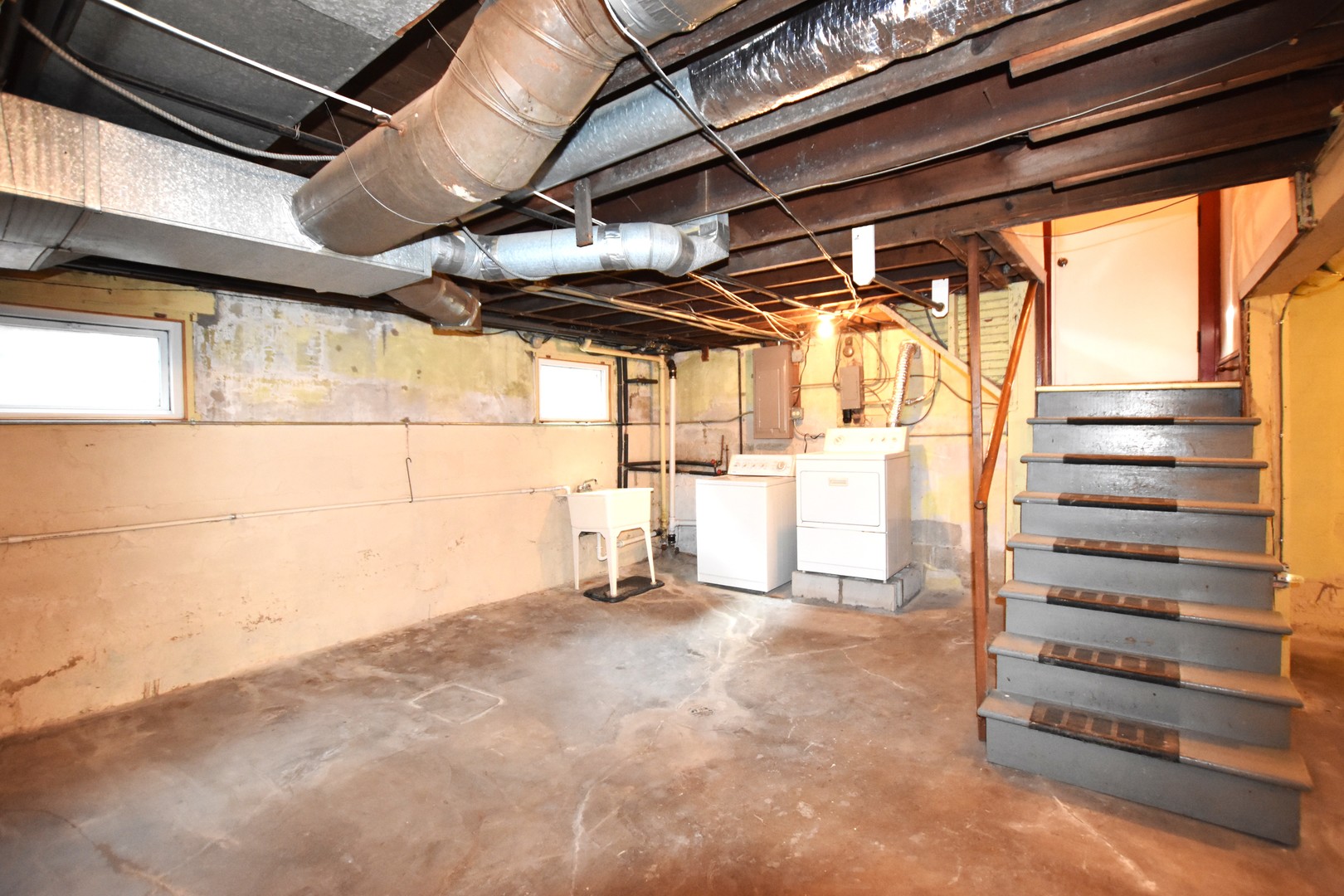 534 S Oakland Avenue, Villa Park, IL 60181