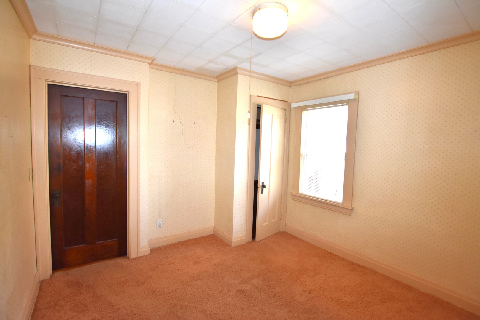 534 S Oakland Avenue, Villa Park, IL 60181