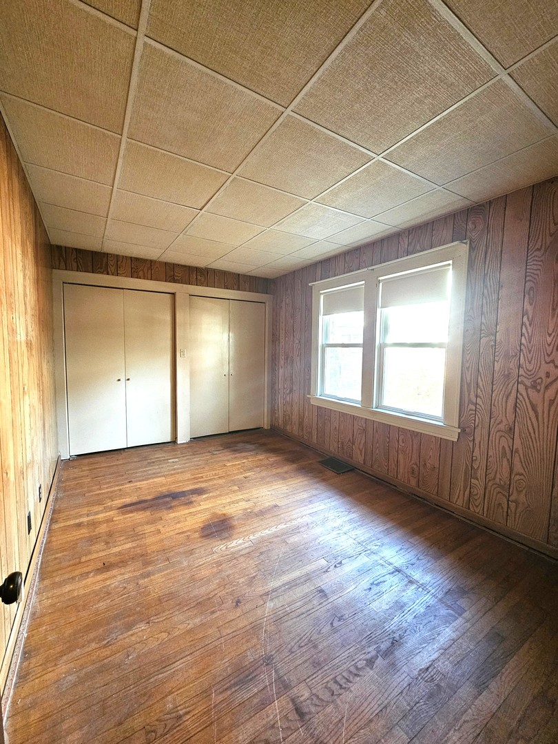 534 S Oakland Avenue, Villa Park, IL 60181