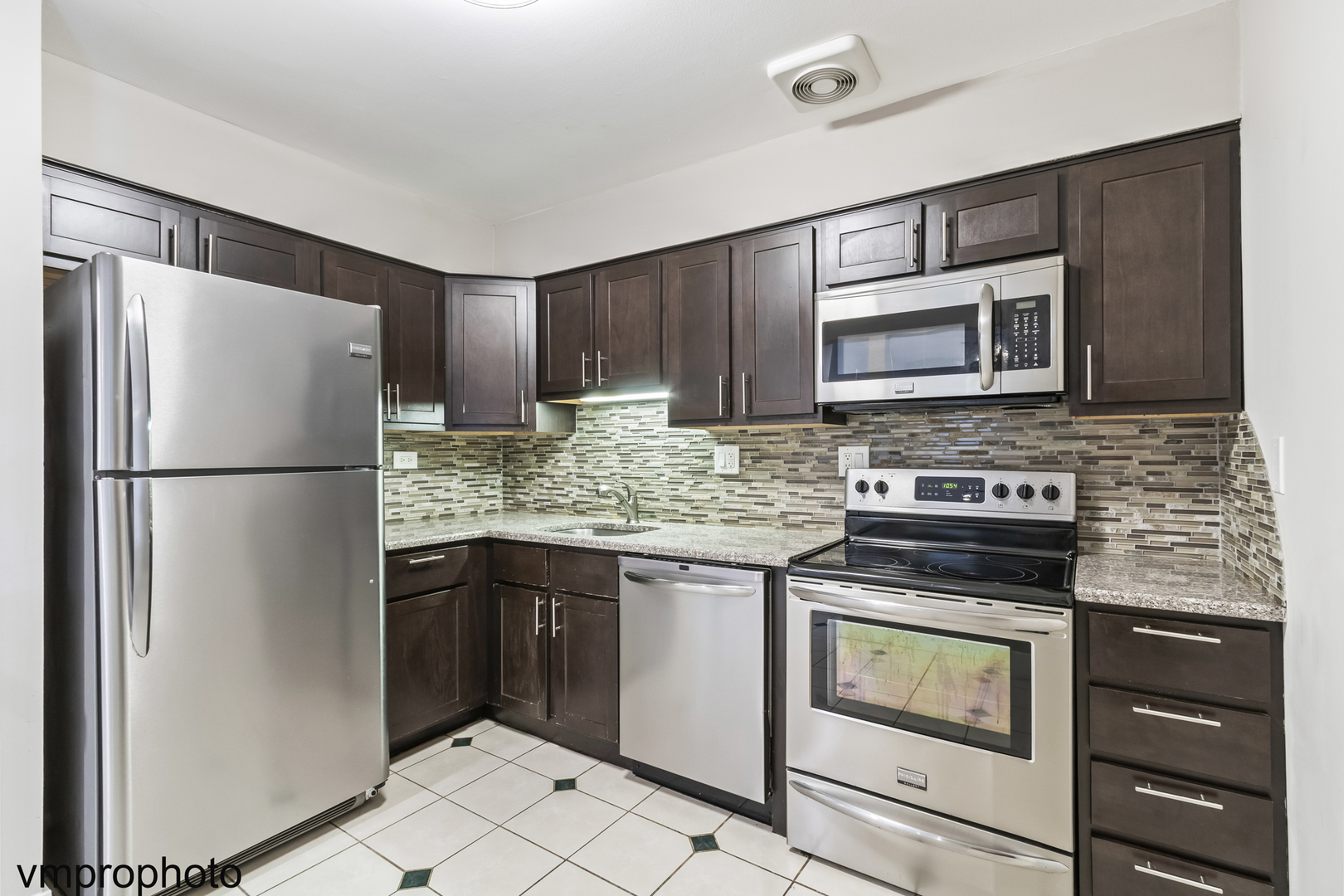 2323 S Goebbert Road #f109, Arlington Heights, IL 60005