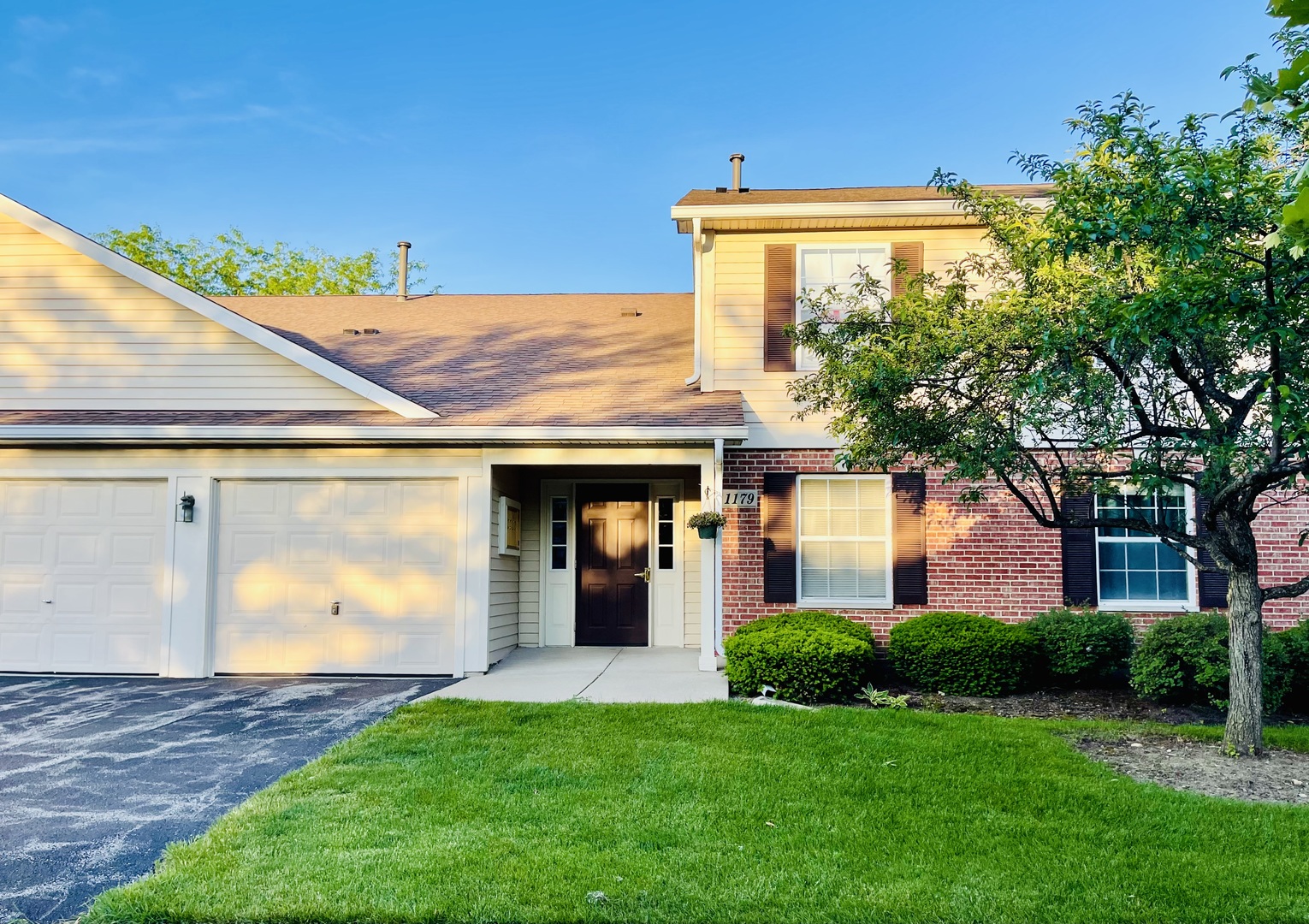 1179 N VILLAGE Drive #3, Round Lake Beach, IL 60073