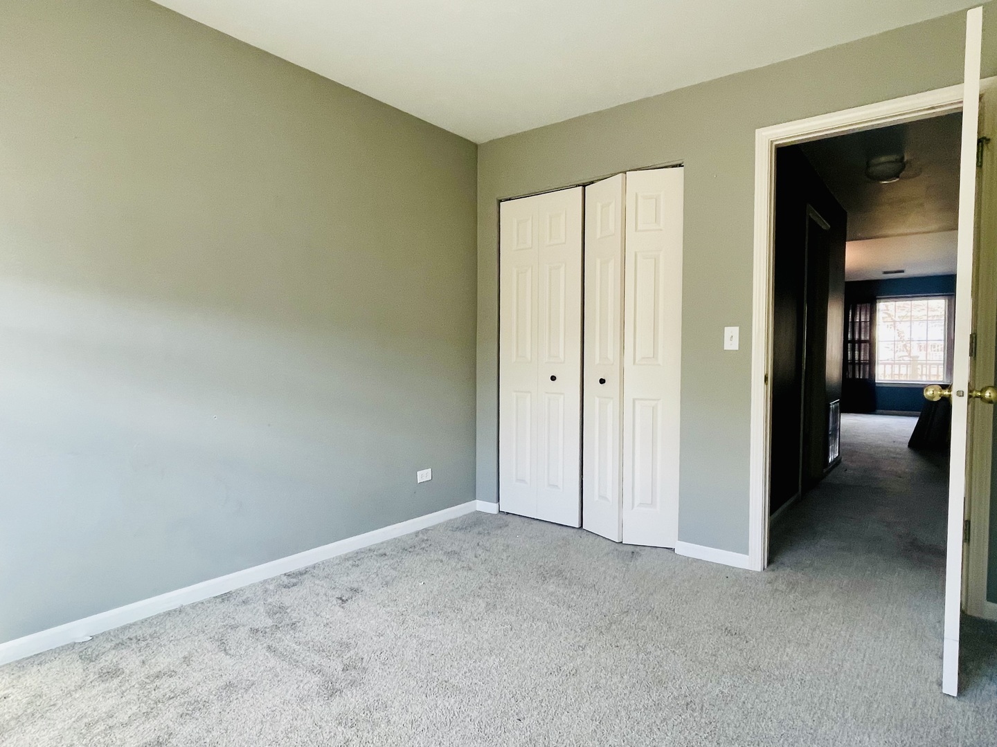 1179 N VILLAGE Drive #3, Round Lake Beach, IL 60073