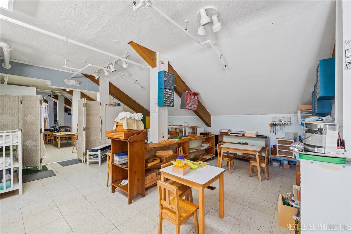 6953 Woodridge Drive, Woodridge, IL 60517