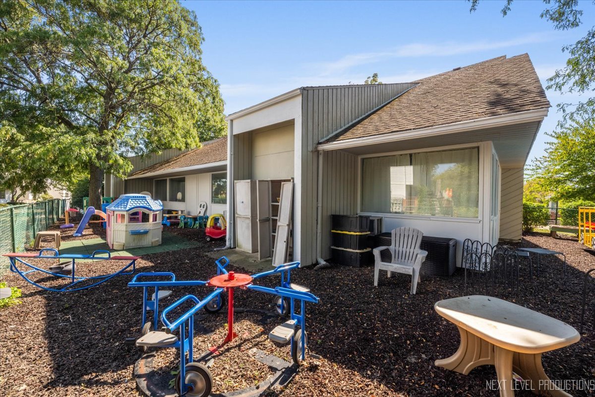 6953 Woodridge Drive, Woodridge, IL 60517