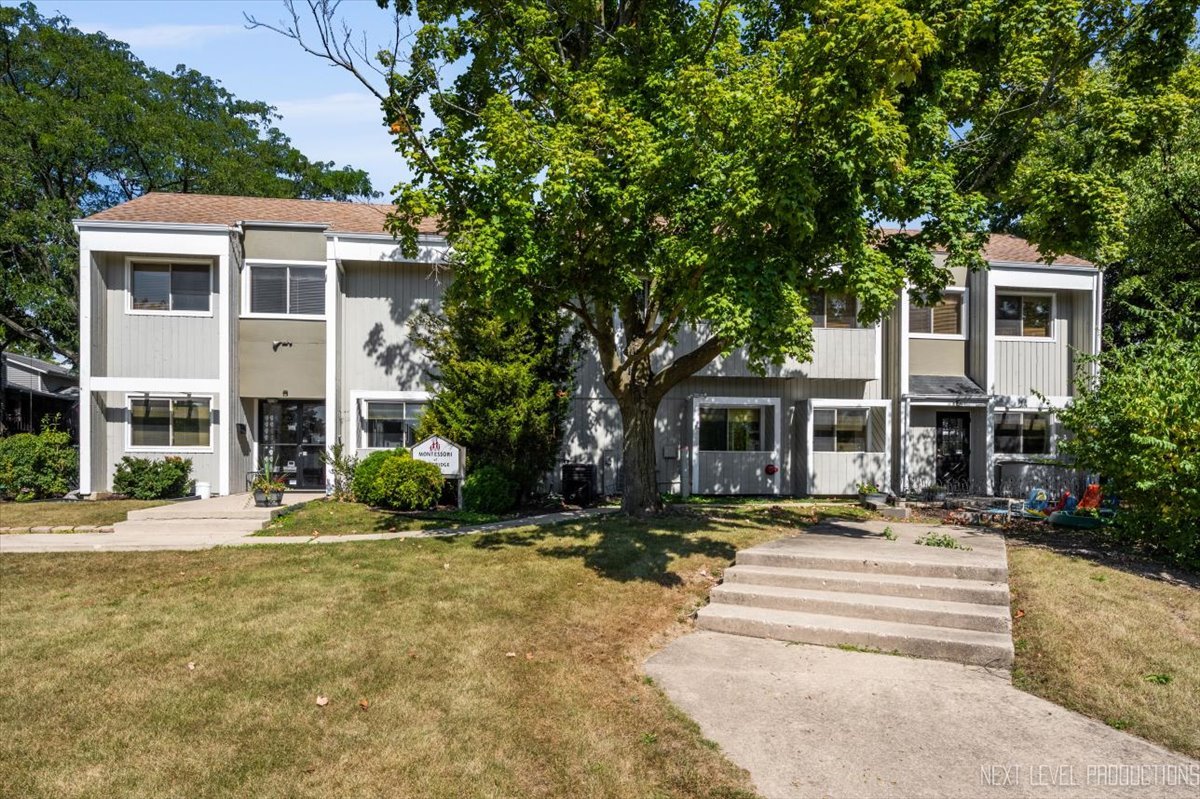 6953 Woodridge Drive, Woodridge, IL 60517