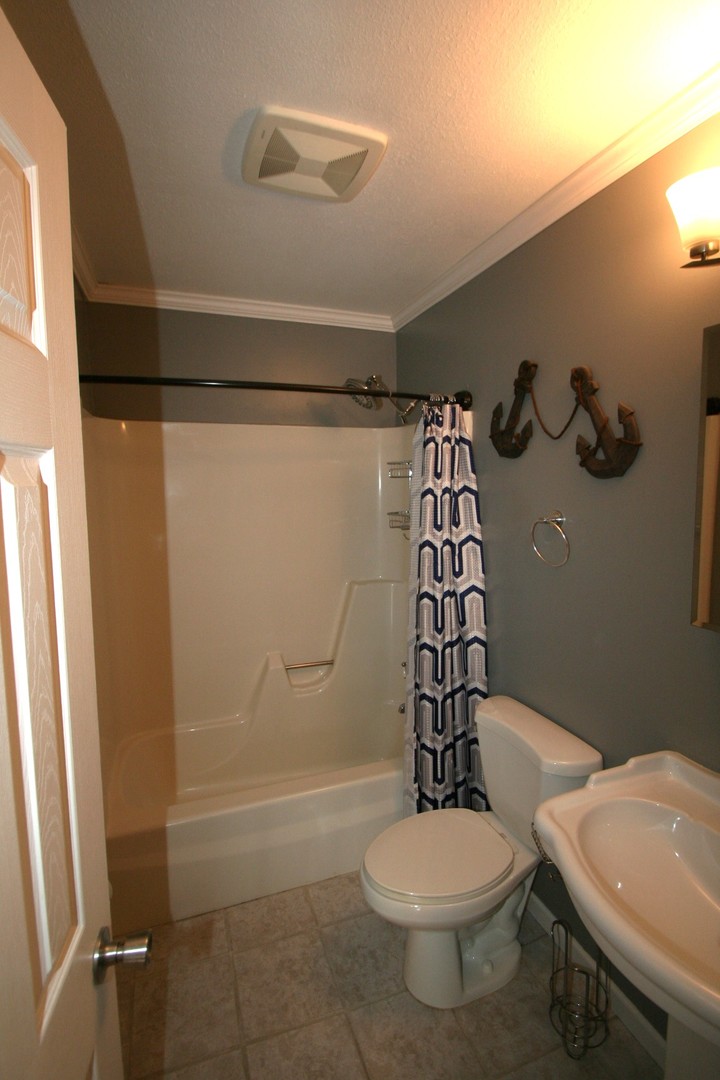 306 E Madison Street, Mackinaw, IL 61755