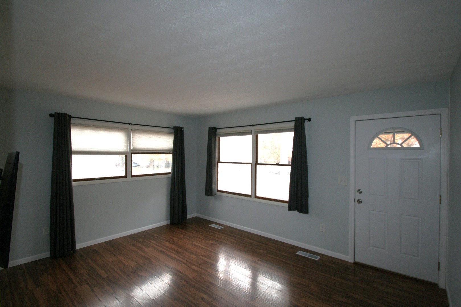 306 E Madison Street, Mackinaw, IL 61755