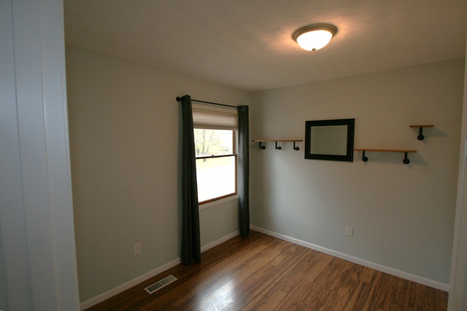 306 E Madison Street, Mackinaw, IL 61755