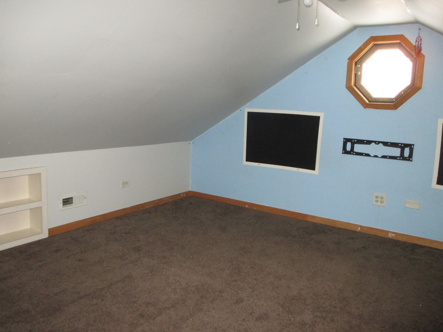 3902 W Claire Boulevard, Midlothian, IL 60445