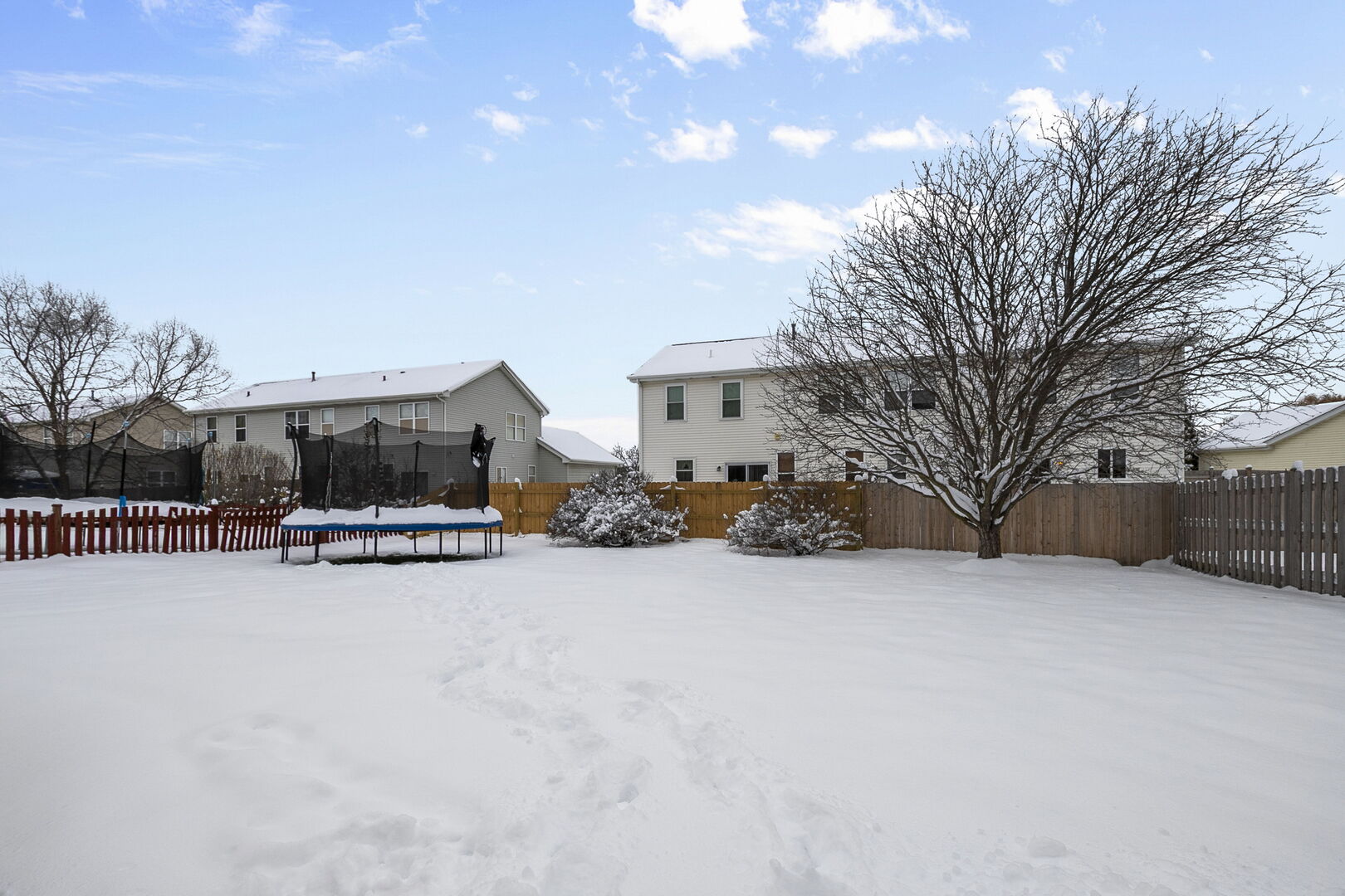 28808 Blacksmith Court, Lakemoor, IL 60051