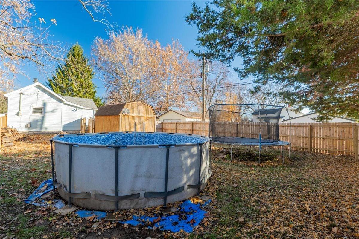 713 N George Street, Clinton, IL 61727