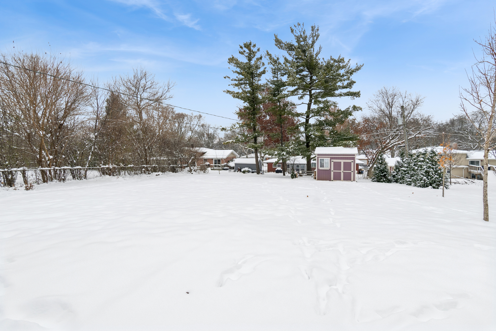 23W039 Hackberry Drive, Glen Ellyn, IL 60137