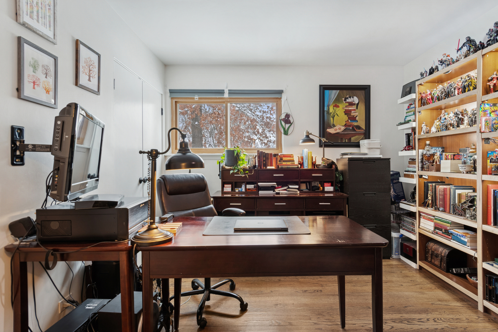 23W039 Hackberry Drive, Glen Ellyn, IL 60137