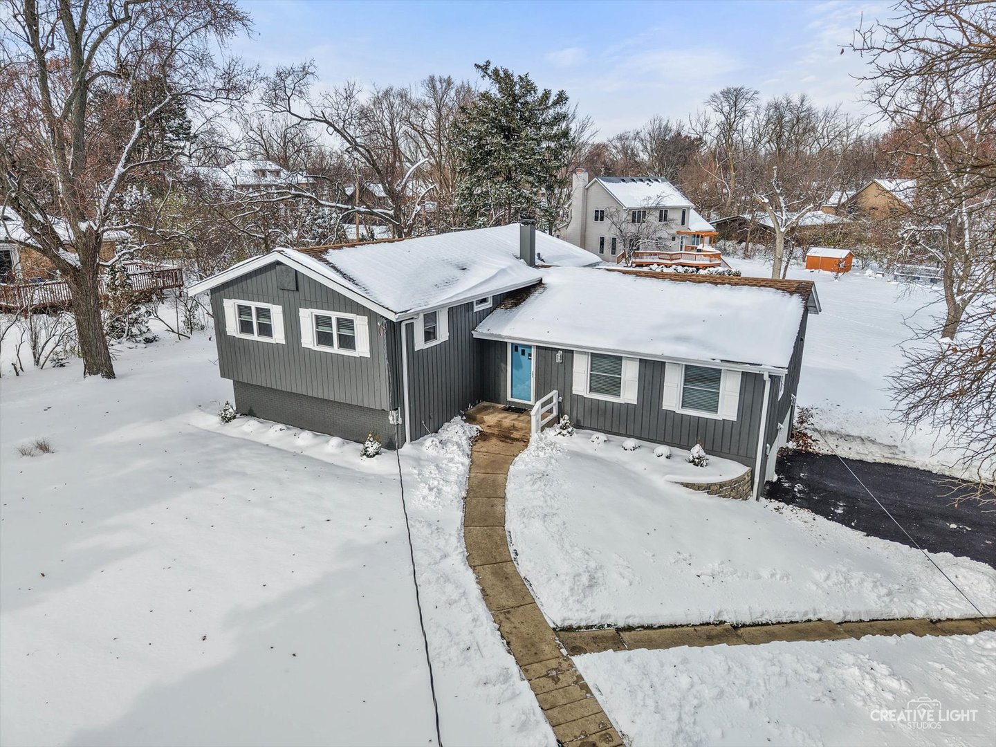 704 Plainfield Road, Downers Grove, IL 60516