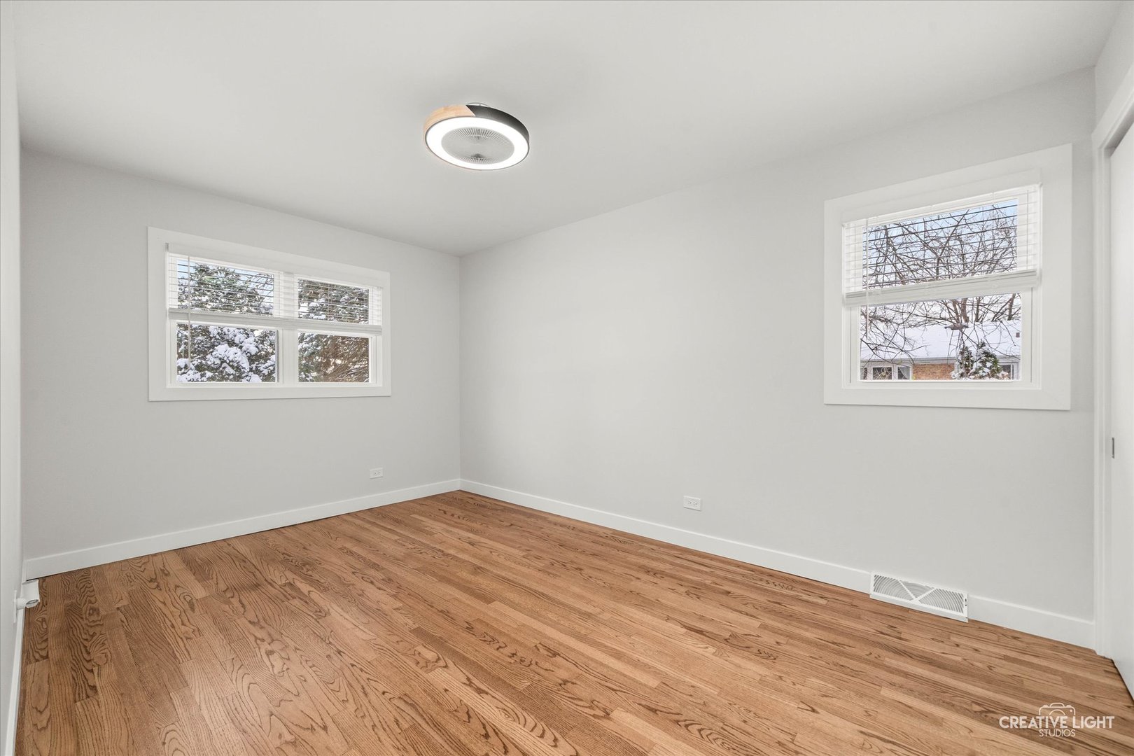 704 Plainfield Road, Downers Grove, IL 60516