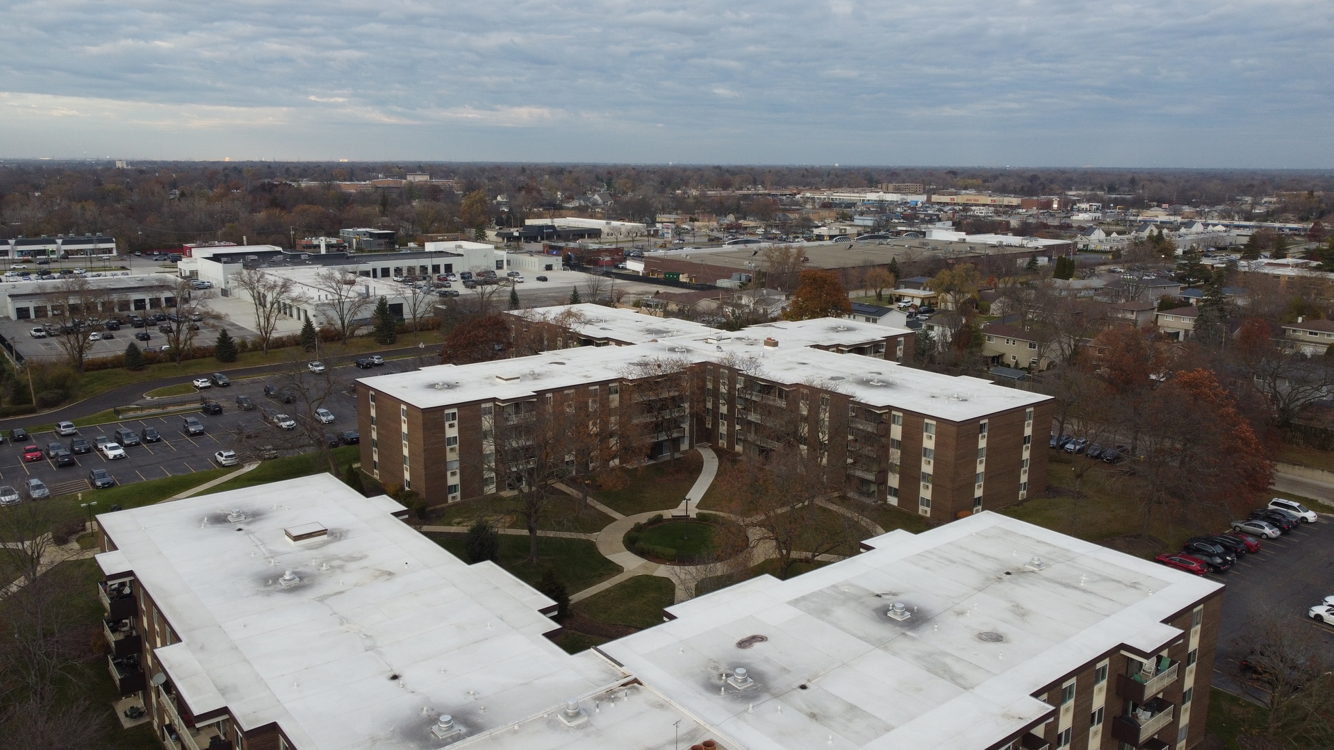 1321 S Finley Road #105, Lombard, IL 60148