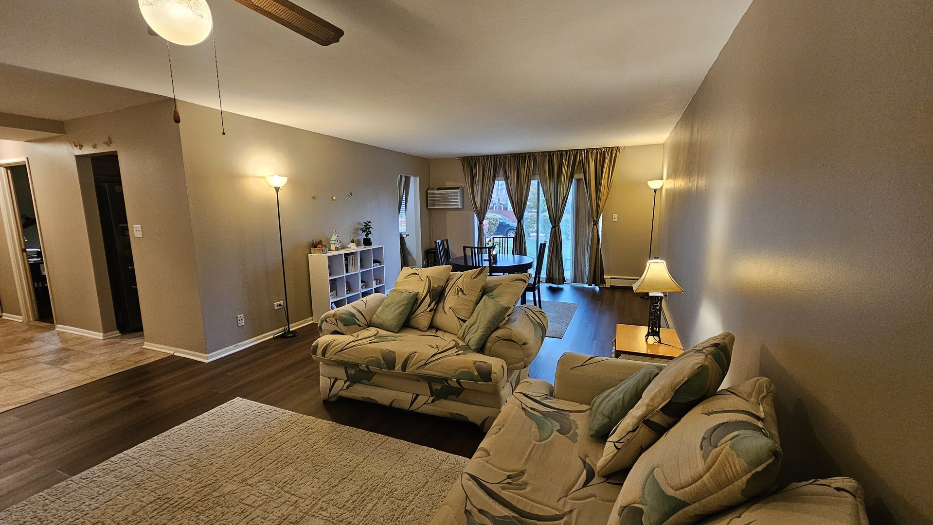 1321 S Finley Road #105, Lombard, IL 60148