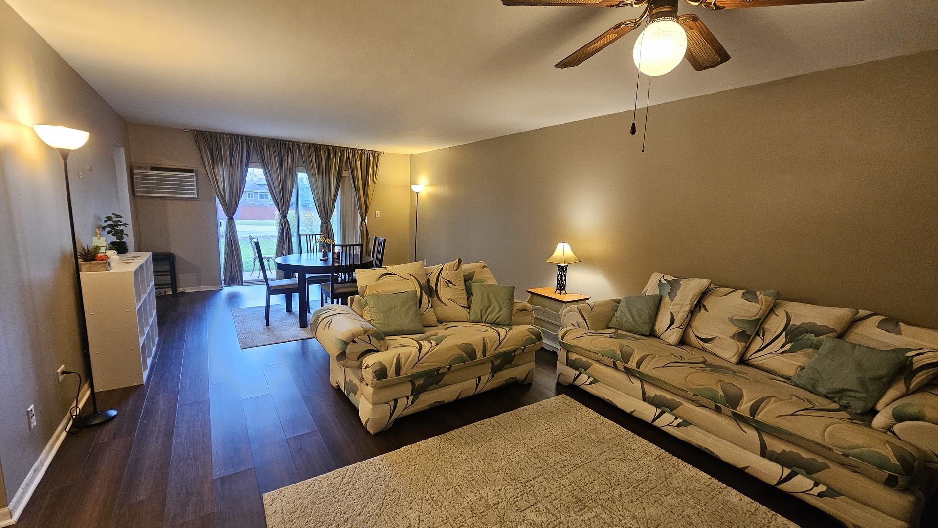 1321 S Finley Road #105, Lombard, IL 60148