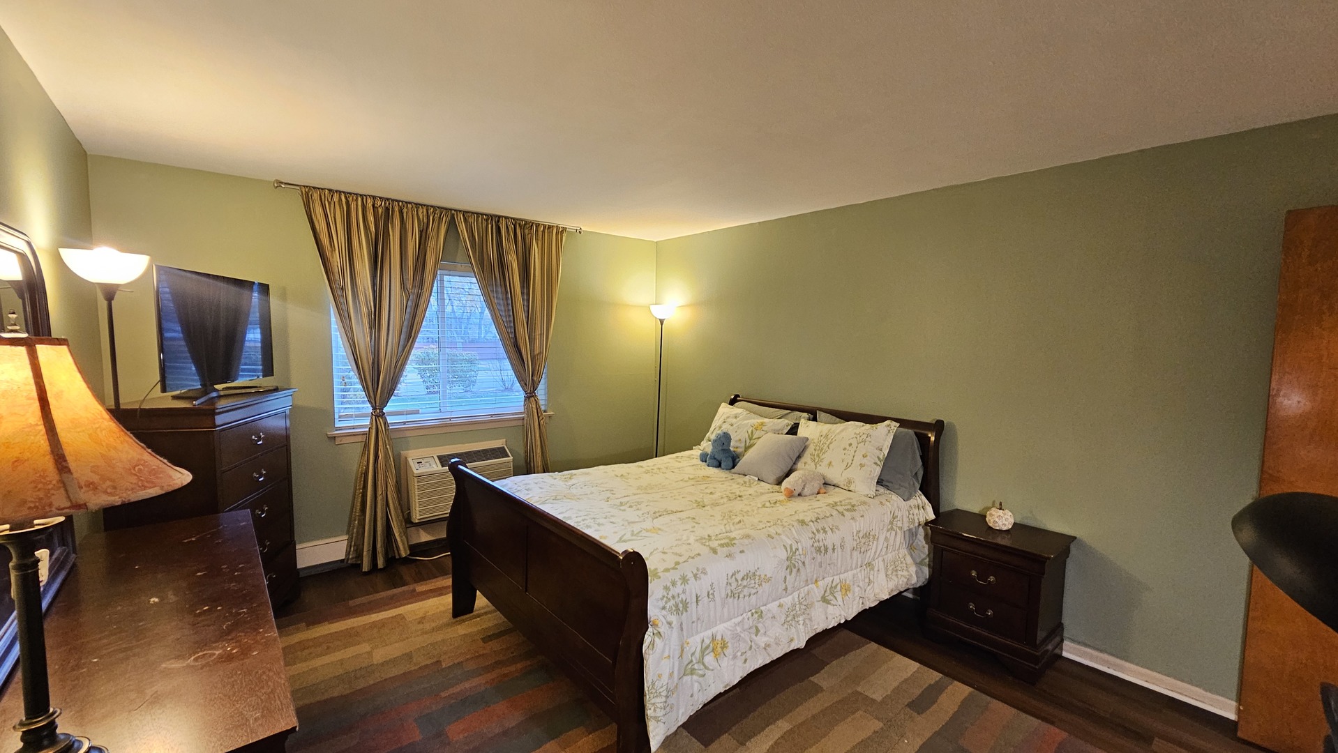 1321 S Finley Road #105, Lombard, IL 60148