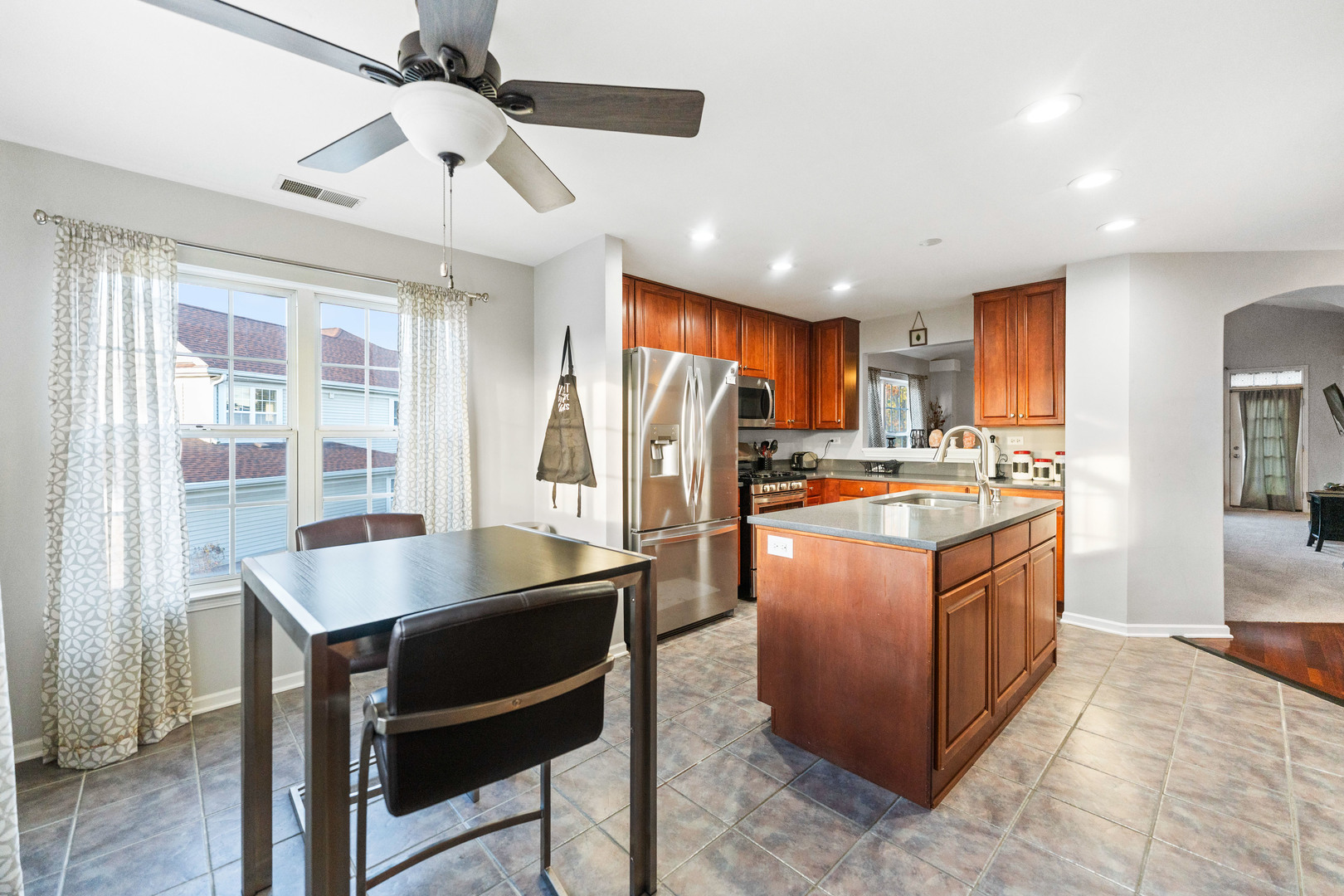 32802 Fowler Circle, Warrenville, IL 60555