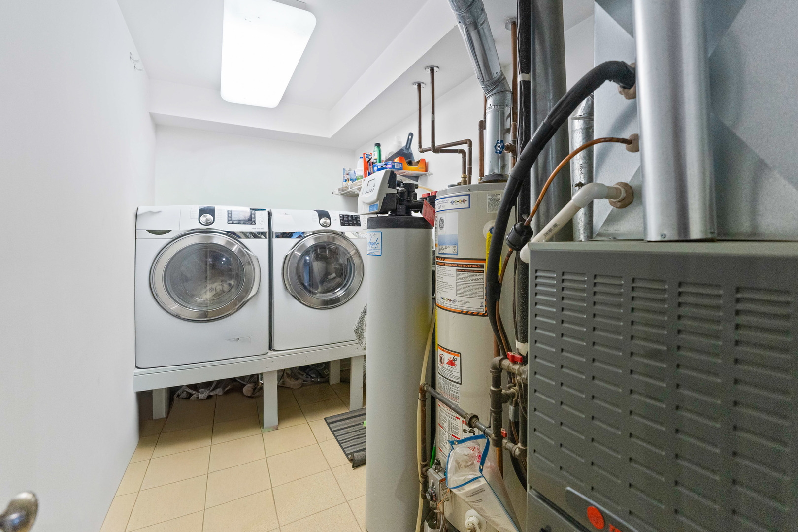 32802 Fowler Circle, Warrenville, IL 60555