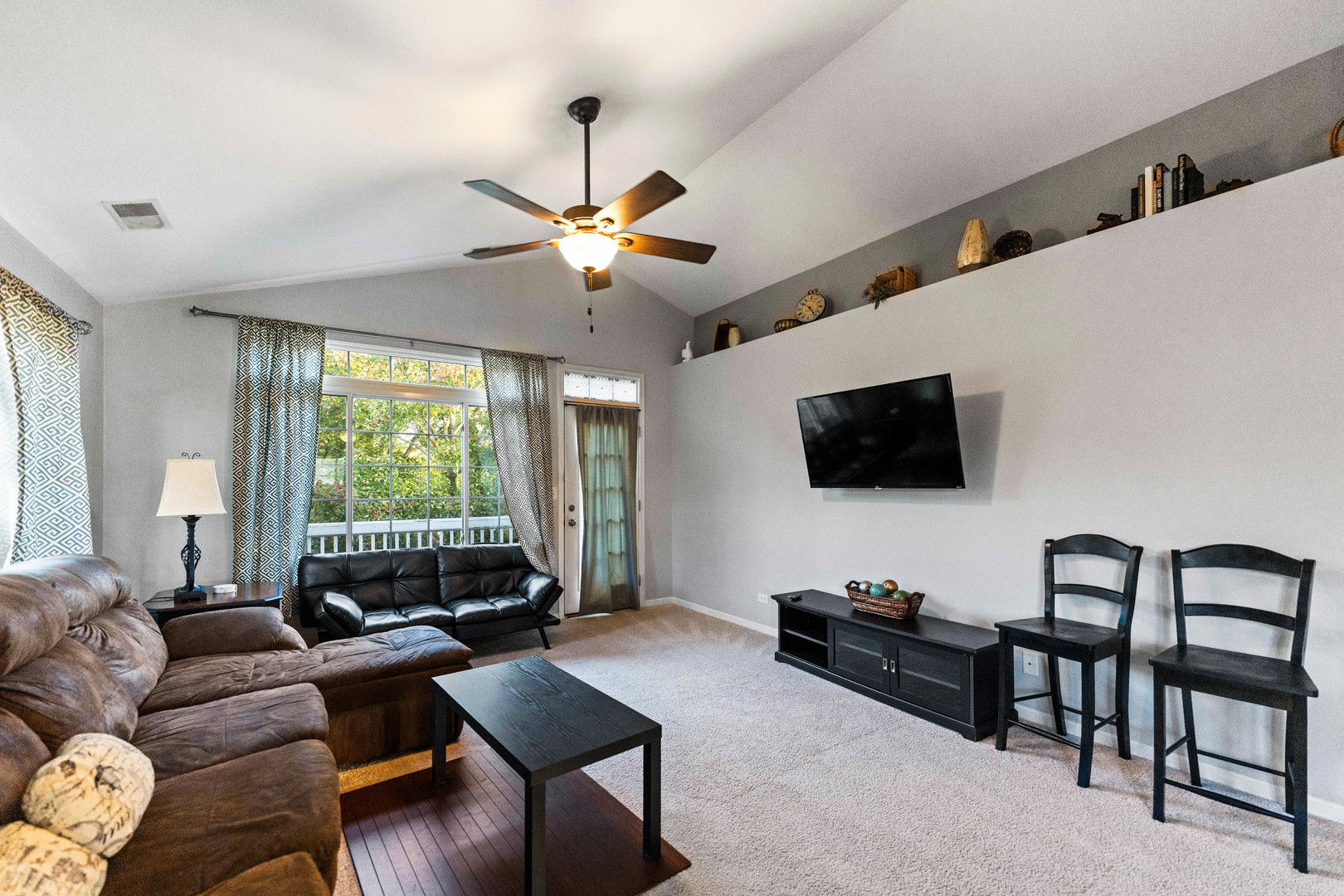 32802 Fowler Circle, Warrenville, IL 60555