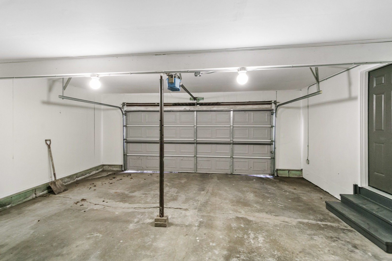 1513 Rickey Drive, Joliet, IL 60433