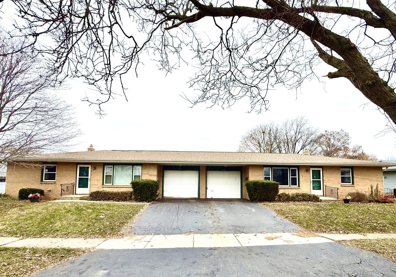 402 Elmwood Drive, Belvidere, IL 61008