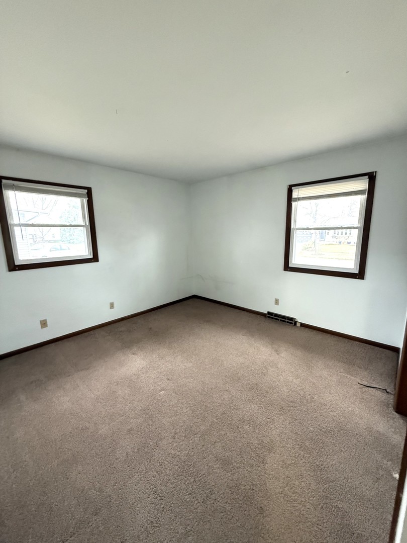 402 Elmwood Drive, Belvidere, IL 61008