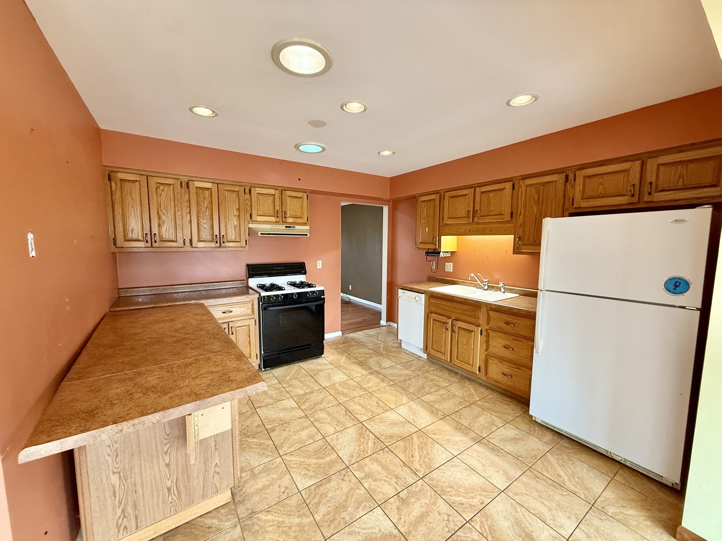 402 Elmwood Drive, Belvidere, IL 61008